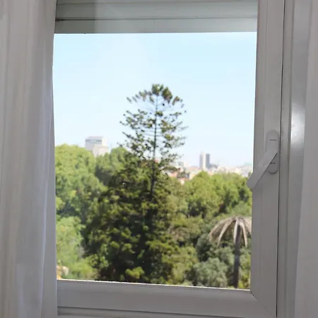 Botanic Views ליסבון